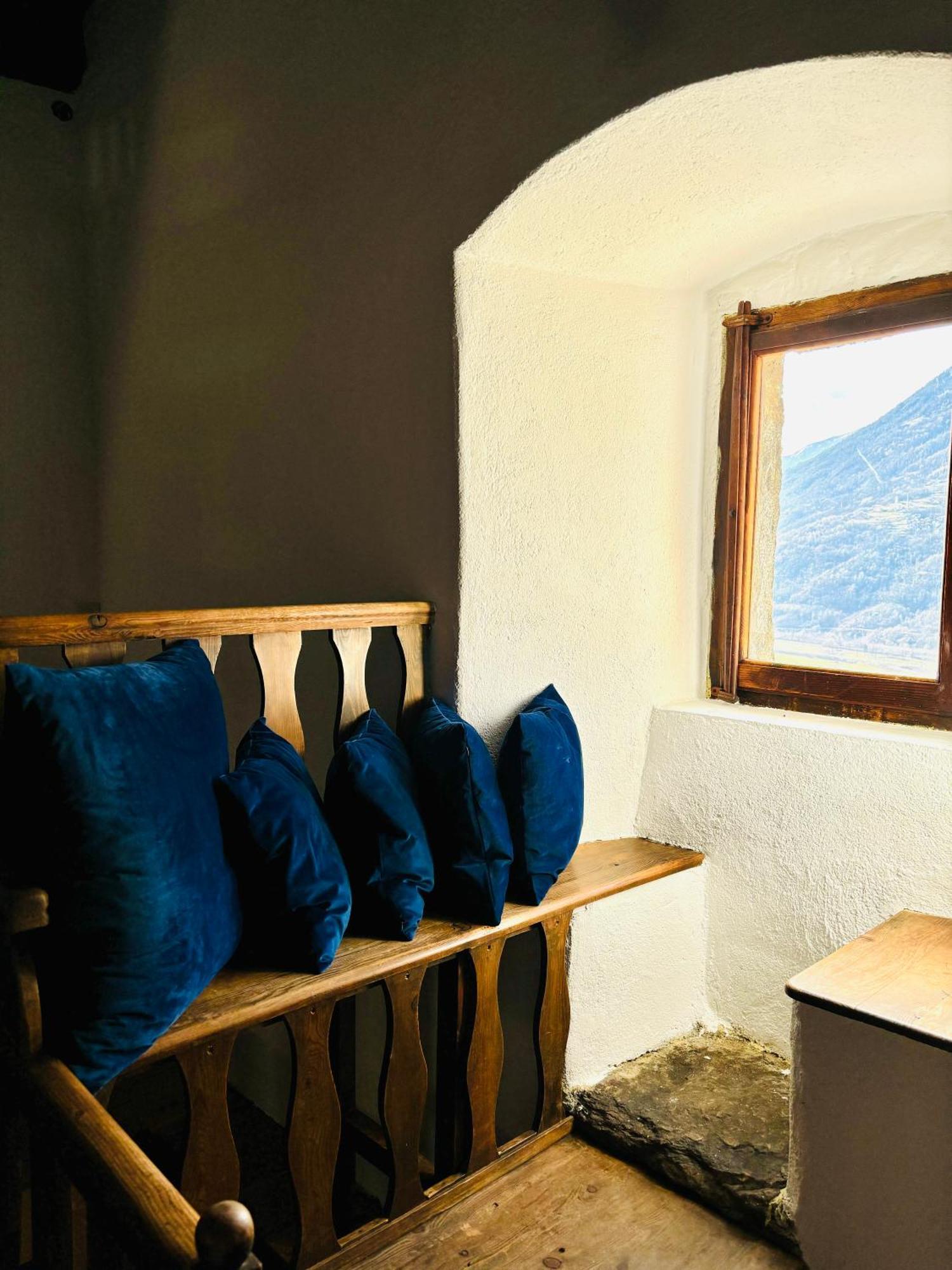 Foppoli Castle, Private 11Th Century Fortress With Panoramic View, Sauna And Hot Tub Overlooking The Valtellina Mazzo di Valtellina Exterior foto